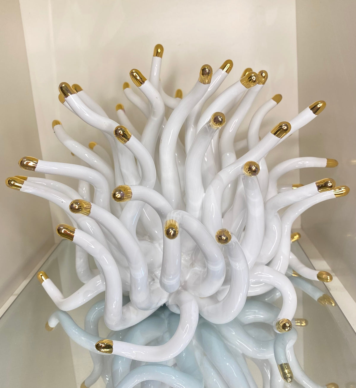 Anemone grande bianco punte oro